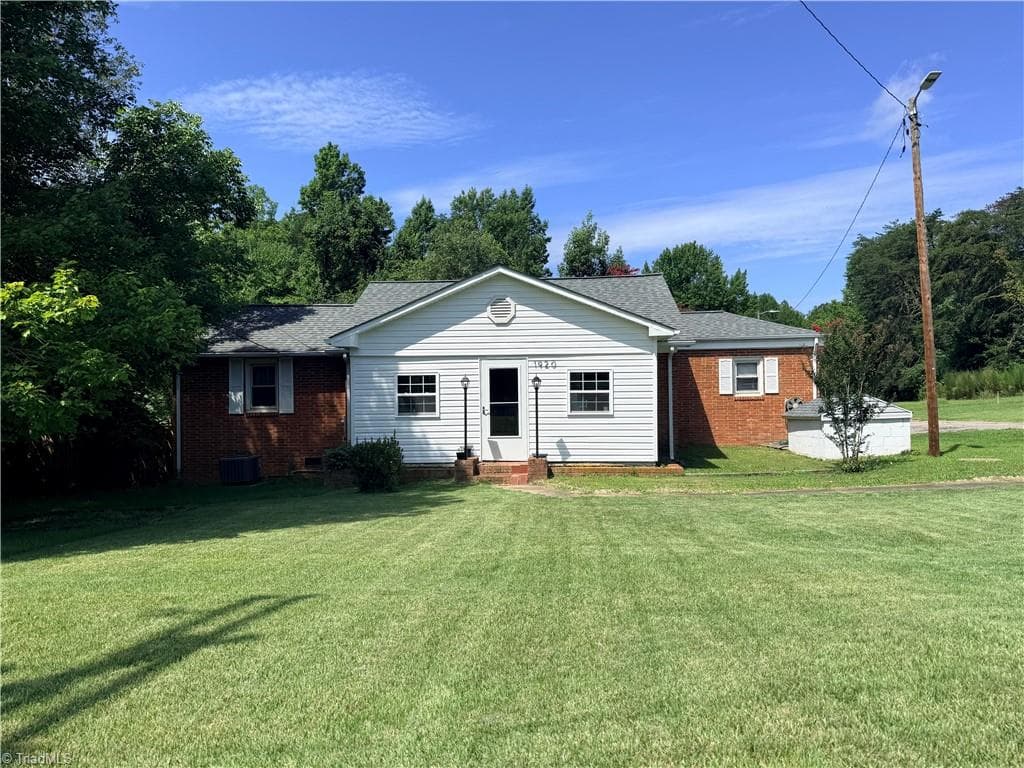 1920 Ashley Loop, Reidsville NC 27320