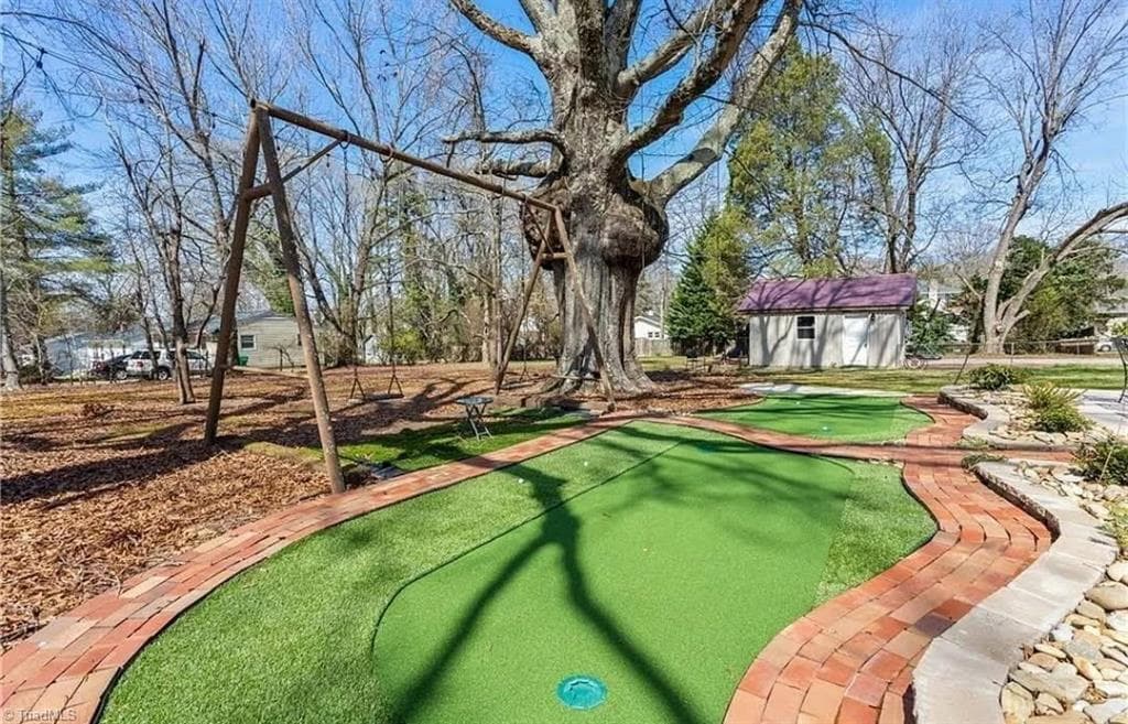 Stick/Site Built at 106 Brinkley Place, High Point NC 27265, photo 6 of 50