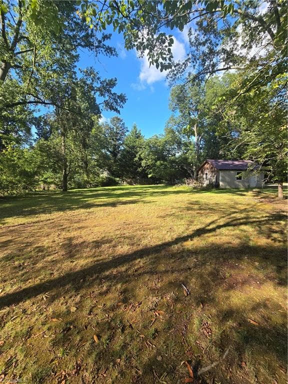 Stick/Site Built at 106 Brinkley Place, High Point NC 27265, photo 13 of 50
