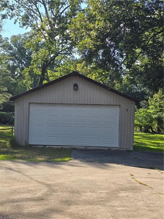 Stick/Site Built at 106 Brinkley Place, High Point NC 27265, photo 12 of 50