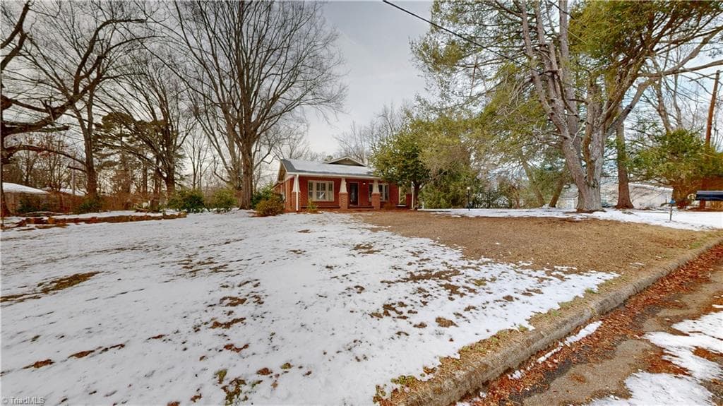 Stick/Site Built at 106 Brinkley Place, High Point NC 27265, photo 48 of 50