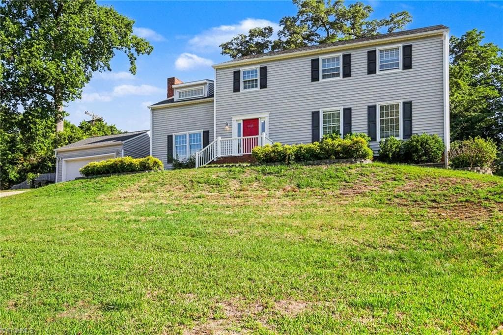 Stick/Site Built at 1408 Sweetbriar Court, High Point NC 27262, photo 2 of 28