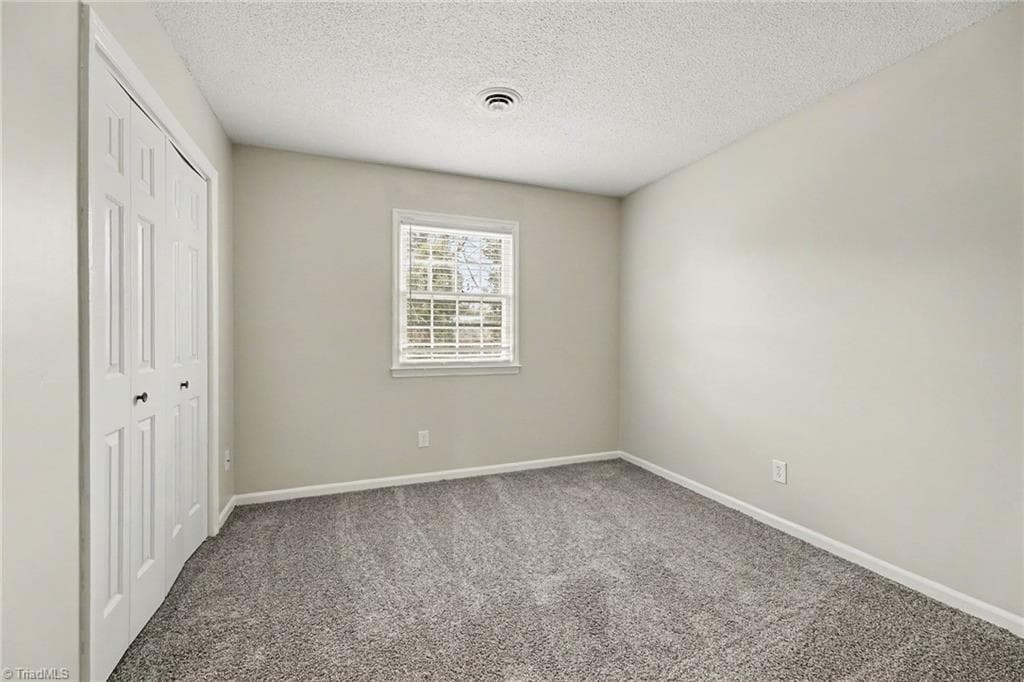 Stick/Site Built at 1408 Sweetbriar Court, High Point NC 27262, photo 22 of 28