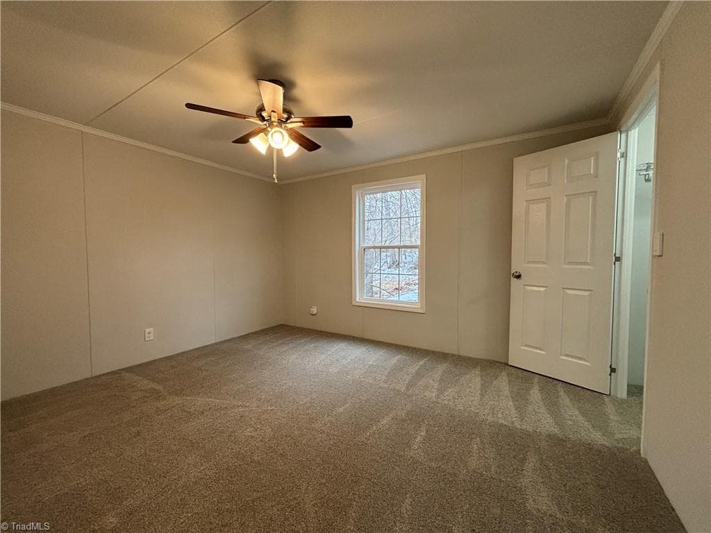 Manufactured Home at 6260 Nc Highway 801, Mocksville NC 27028, photo 10 of 15