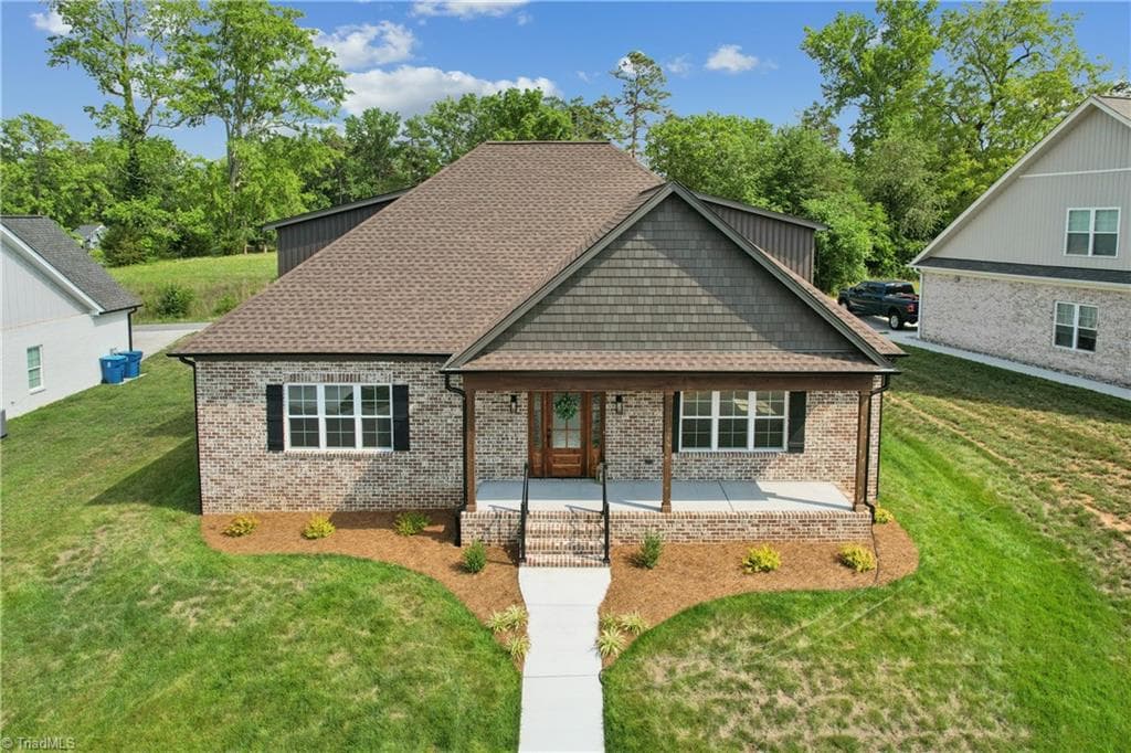 144 Reserve Drive, Mocksville NC 27028