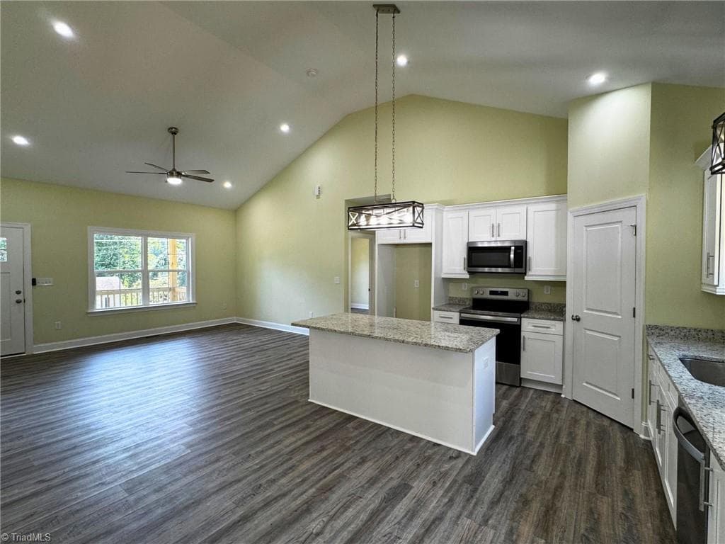Stick/Site Built at 613 Kendall Street, Eden NC 27288, photo 5 of 18
