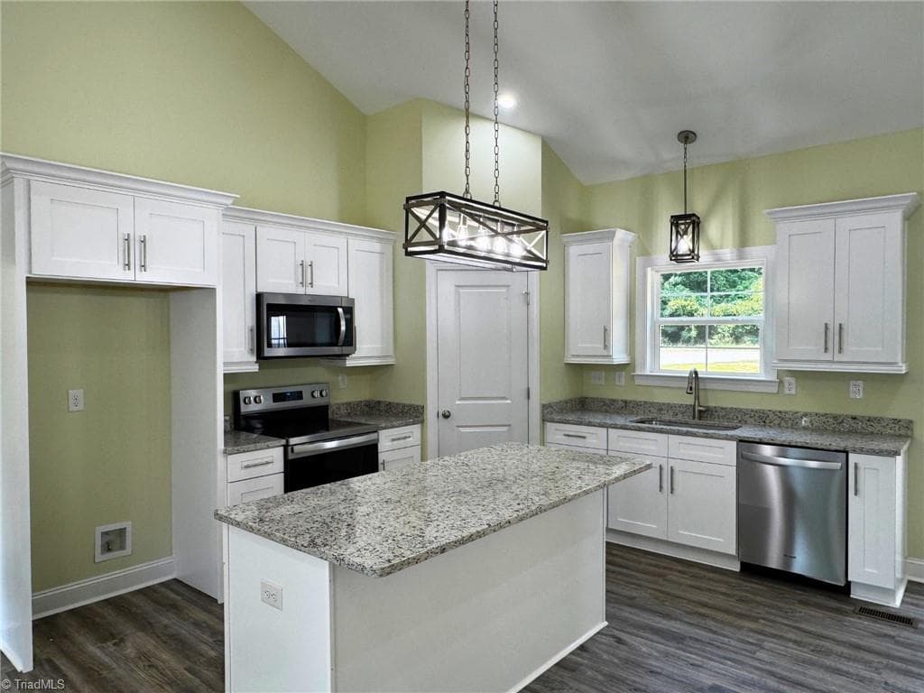 Stick/Site Built at 613 Kendall Street, Eden NC 27288, photo 4 of 18