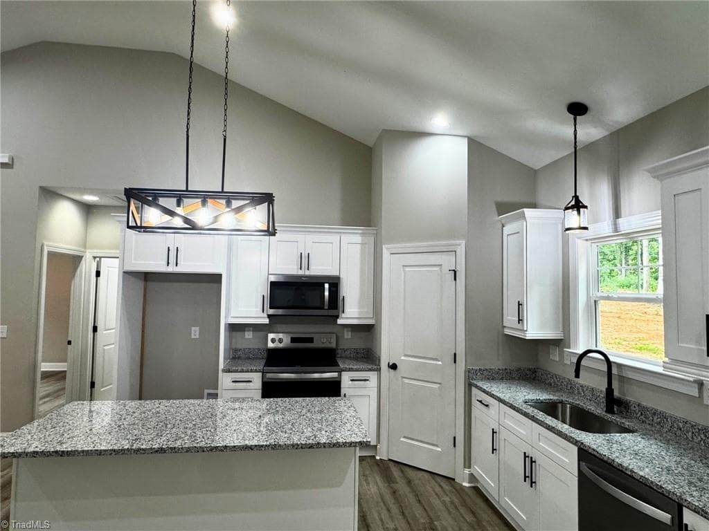 Stick/Site Built at 605 Kendall Street, Eden NC 27288, photo 6 of 20