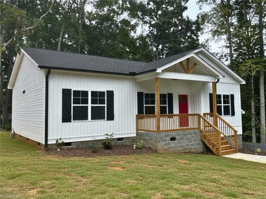 Stick/Site Built at 605 Kendall Street, Eden NC 27288, photo 19 of 20