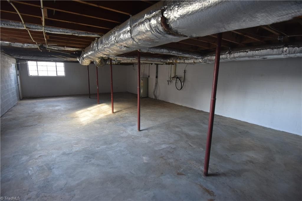 Stick/Site Built at 3808 Cash Drive, Winston-Salem NC 27107, Winston-Salem, photo 12 of 21