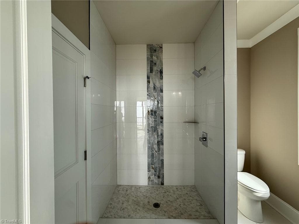 Stick/Site Built at 3405 Ocean Drive, Emerald Isle NC 28594, photo 19 of 31