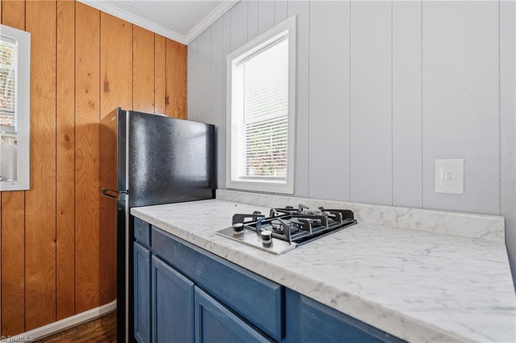 Remarks at 840 Summit Ridge Road, Purlear NC 28665, Purlear, photo 9 of 26