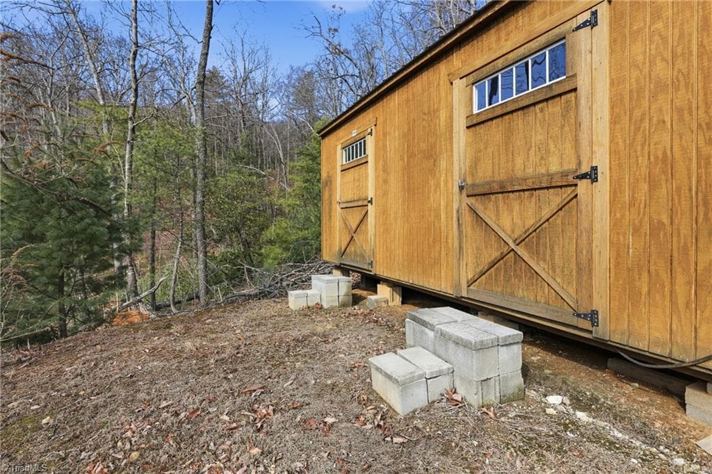 Remarks at 840 Summit Ridge Road, Purlear NC 28665, Purlear, photo 19 of 26