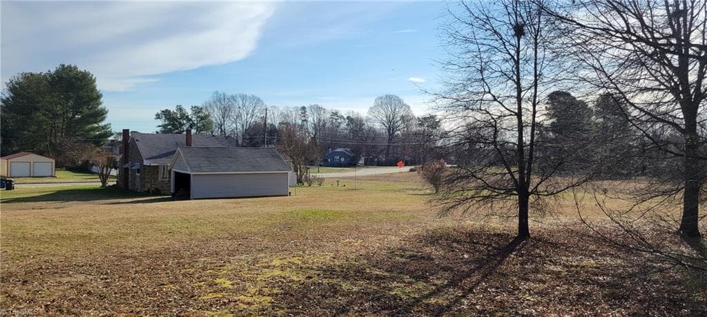 Stick/Site Built at 142 Motsinger Drive, Winston-Salem NC 27107, Winston-Salem, photo 7 of 15