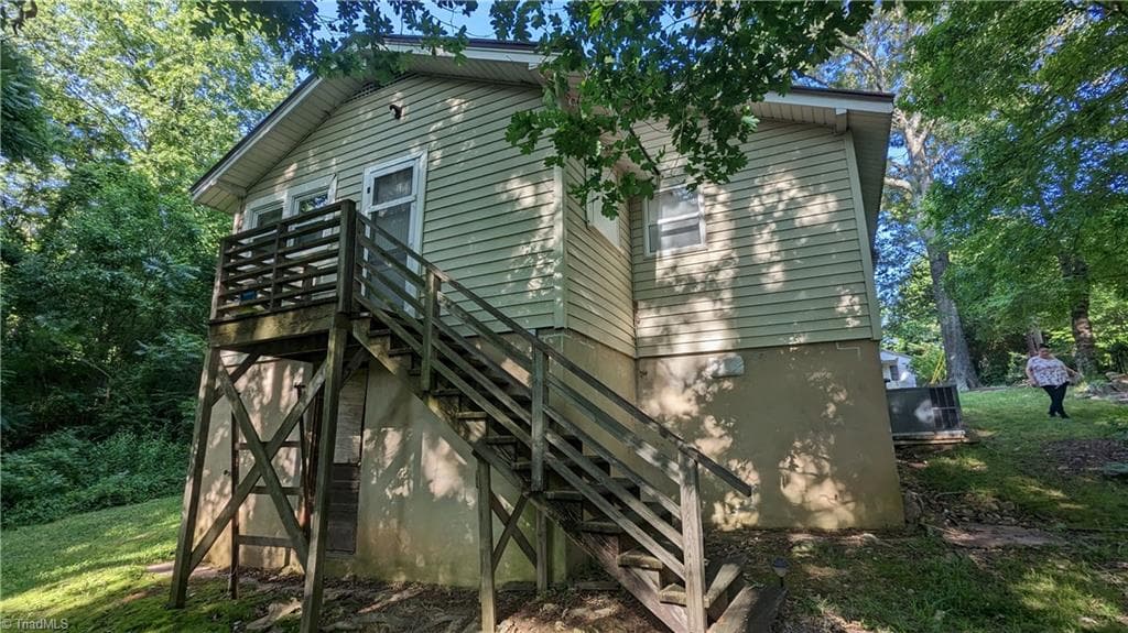 Stick/Site Built at 463 Glovinia Street, Asheboro NC 27203, Asheboro, photo 3 of 28