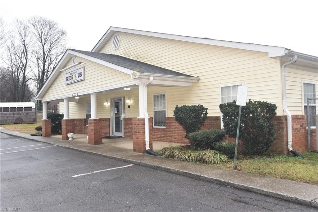 Remarks at 1330 Waughtown Street, Winston-Salem NC 27107, Winston-Salem, photo 3 of 84
