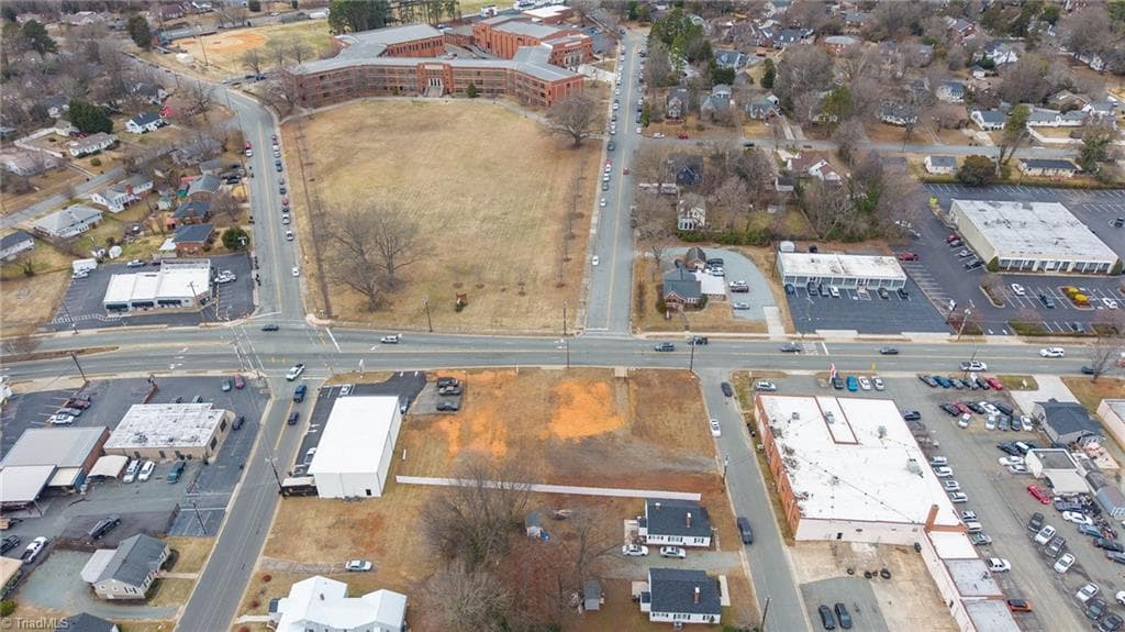 Remarks at 1304 Church Street, Burlington NC 27215, Burlington, photo 6 of 17