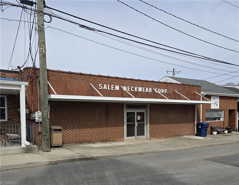 116 W Academy Street, Randleman NC 27317