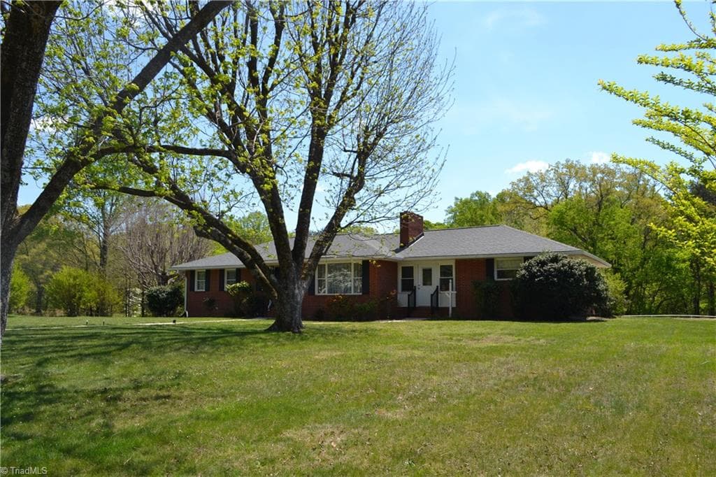 Stick/Site Built at 674 Priddy Loop, Stoneville NC 27048, photo 7 of 33