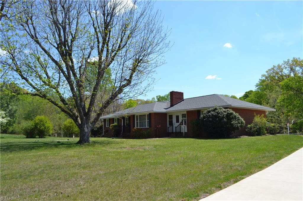 Stick/Site Built at 674 Priddy Loop, Stoneville NC 27048, photo 5 of 33