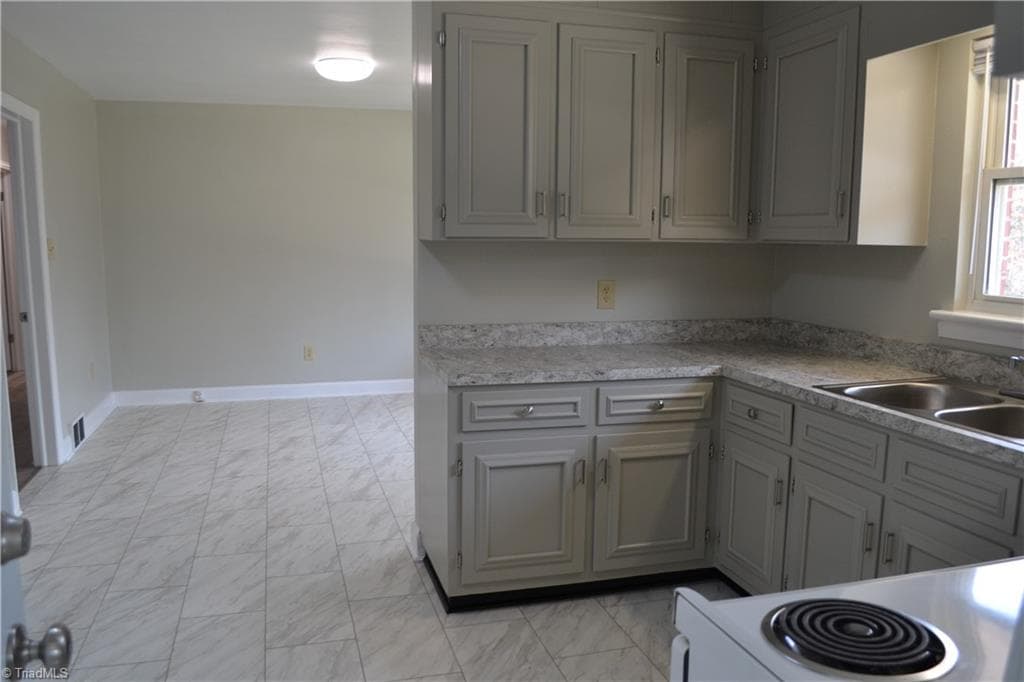 Stick/Site Built at 674 Priddy Loop, Stoneville NC 27048, photo 20 of 33