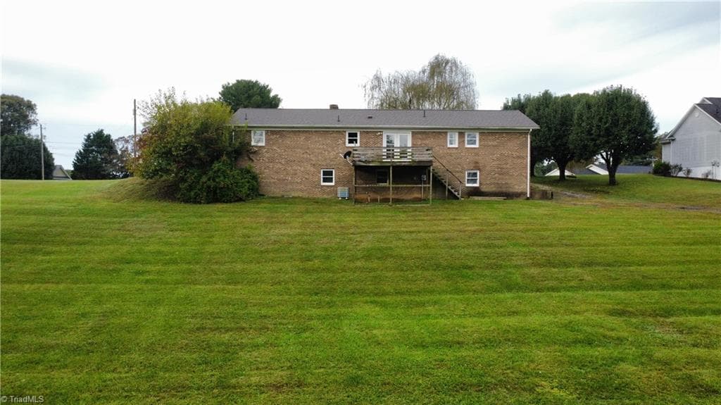 Stick/Site Built at 417 Fulton Avenue, Mount Airy NC 27030, photo 29 of 44