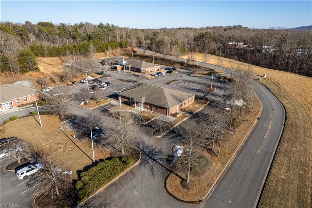 Medical at 301 Eldon Parks Drive, Elkin NC 28621, Elkin, photo 11 of 20