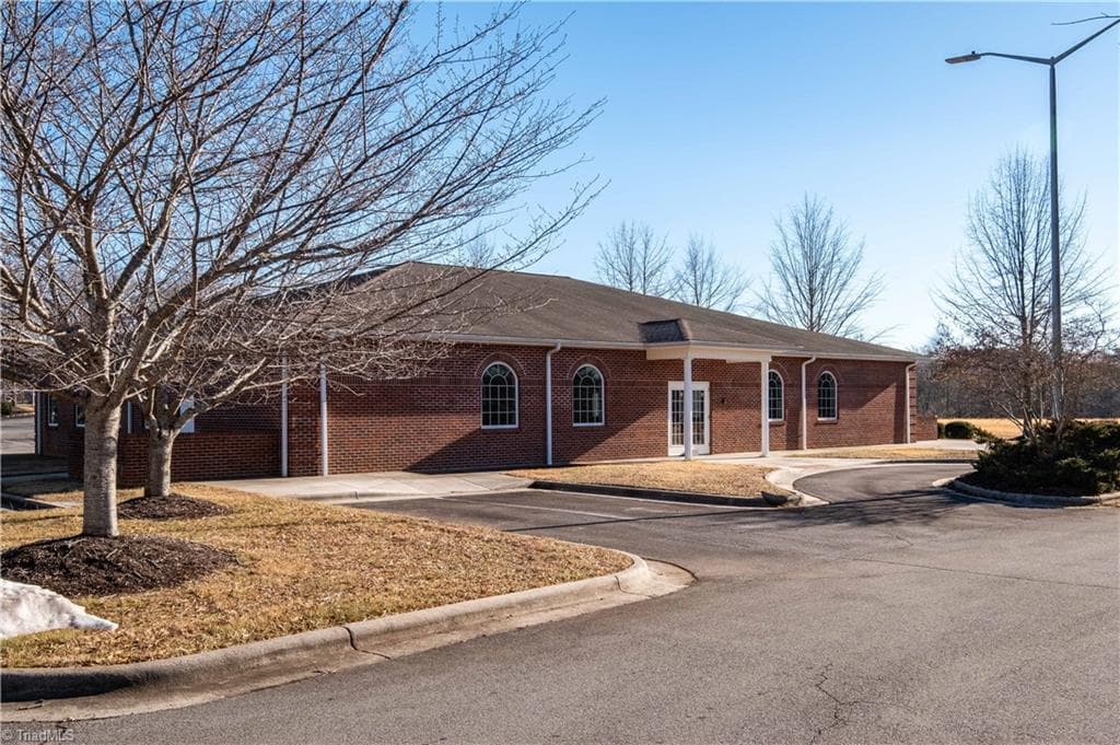 Medical at 301 Eldon Parks Drive, Elkin NC 28621, Elkin, photo 5 of 20