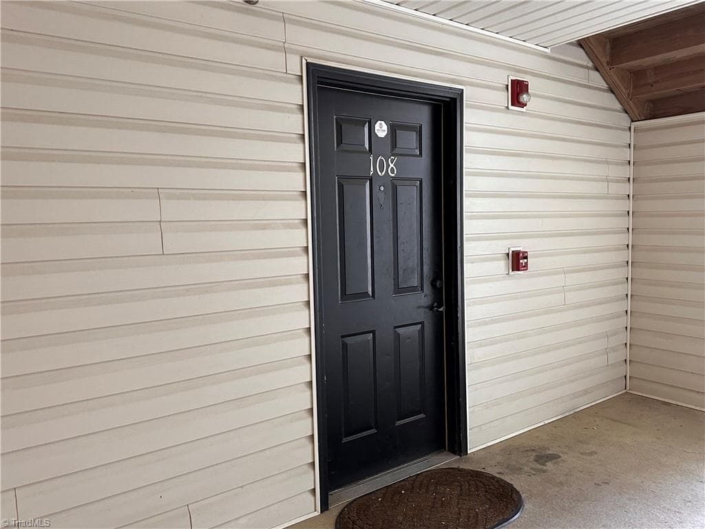 Stick/Site Built at 5236 Hilltop Road # 108, Jamestown NC 27282, Jamestown, photo 5 of 32