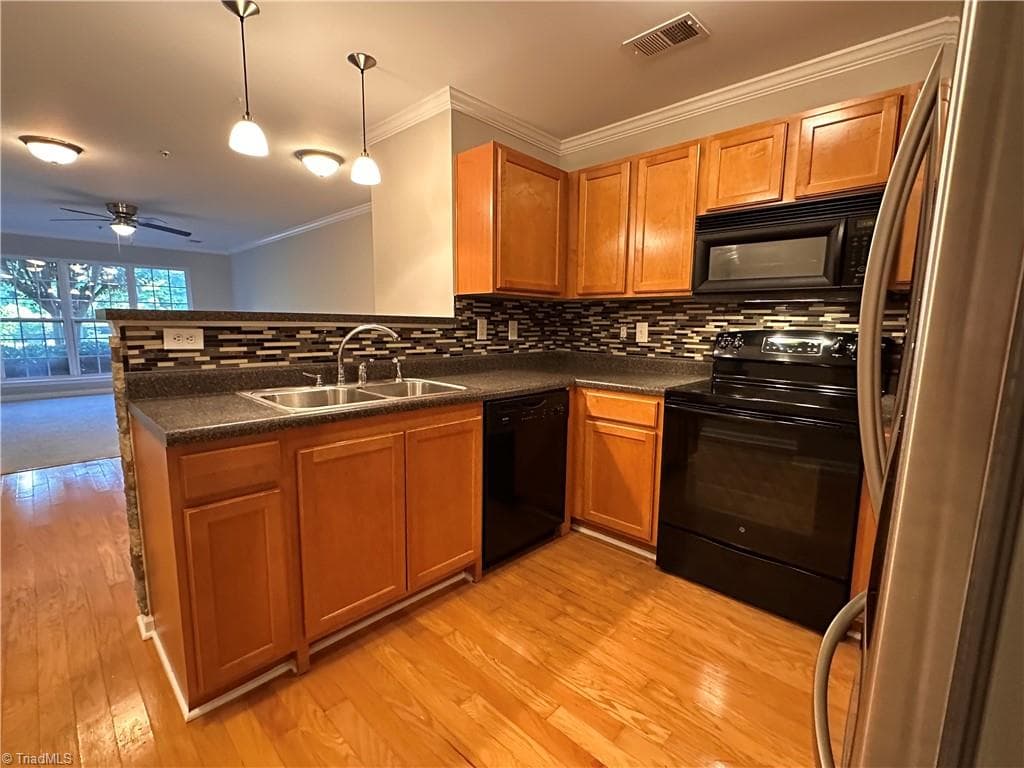 Stick/Site Built at 5236 Hilltop Road # 108, Jamestown NC 27282, Jamestown, photo 9 of 32