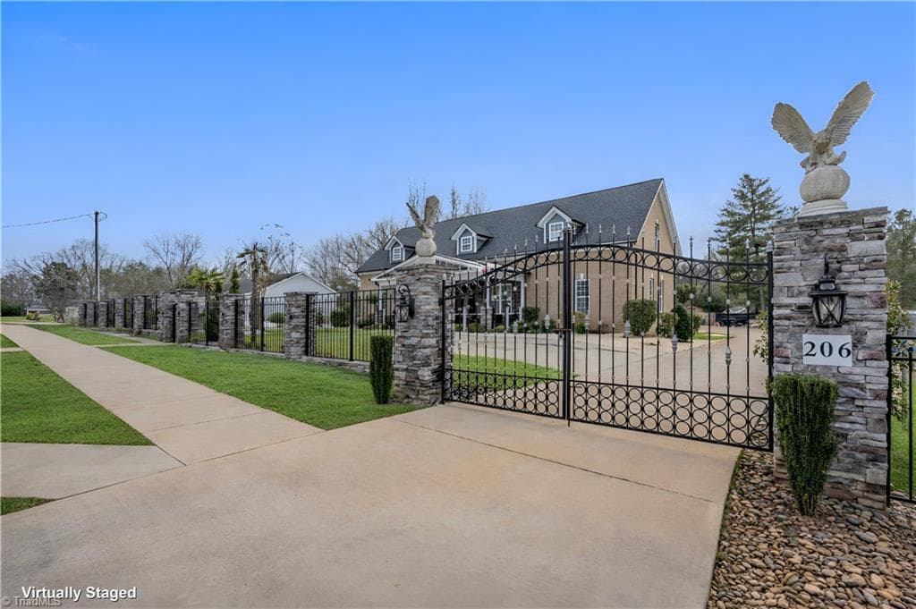 206 Cedar Drive, Salisbury NC 28147