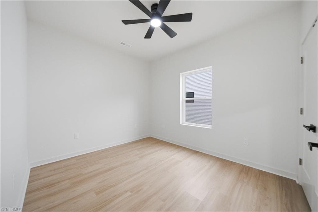 Stick/Site Built at 405 W Willis Avenue, High Point NC 27260, photo 20 of 29