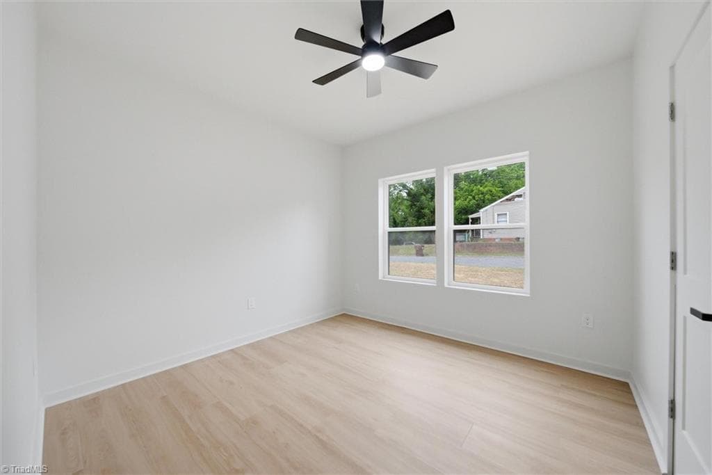 Stick/Site Built at 405 W Willis Avenue, High Point NC 27260, photo 18 of 29