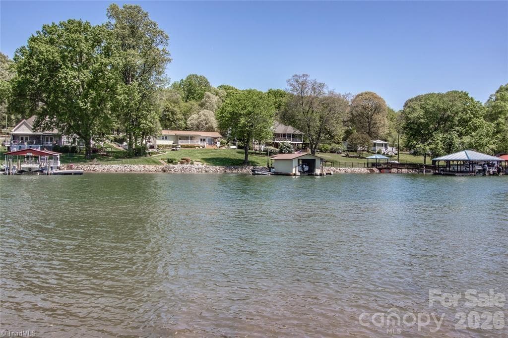 Stick/Site Built at 4265 Candlewood Drive, Sherrills Ford NC 28673, photo 46 of 48