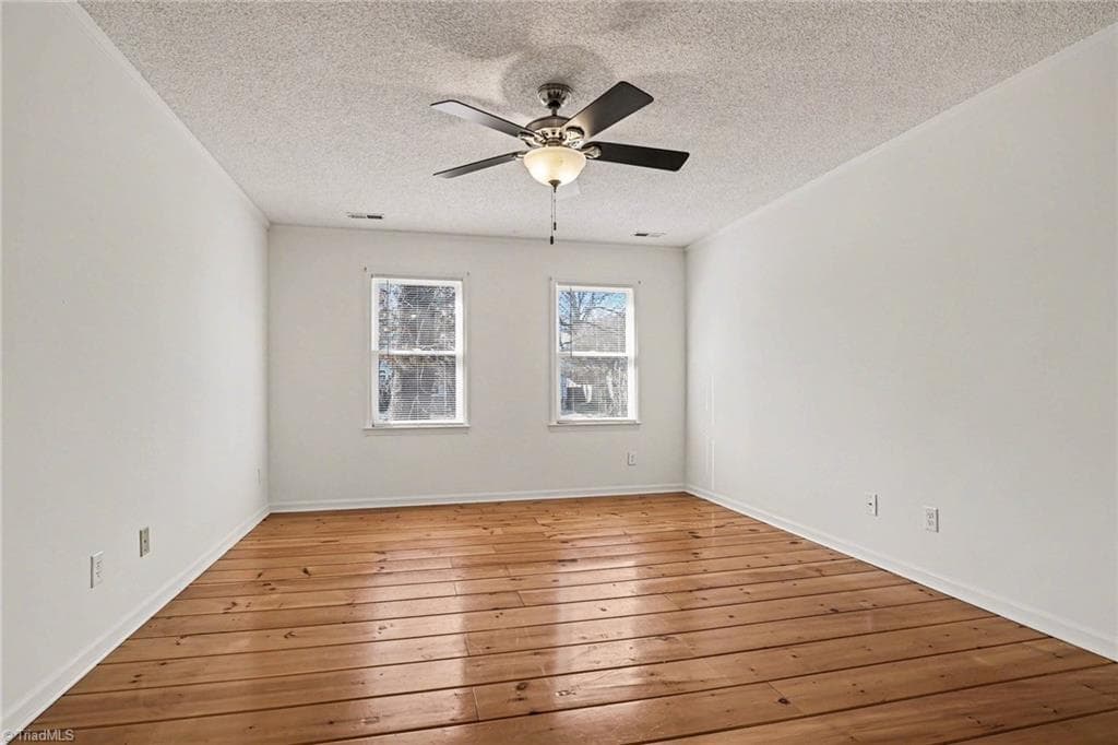 Stick/Site Built at 3226 Derby Circle, High Point NC 27265, photo 14 of 22