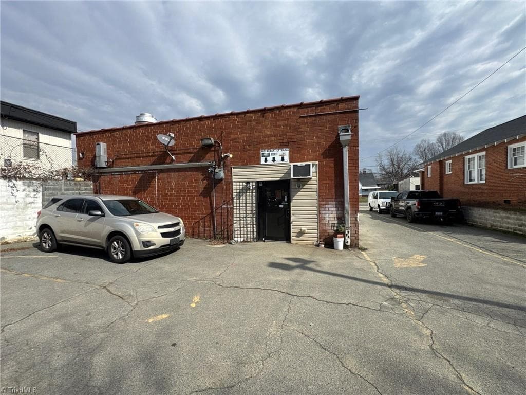 Retail at 945 E Webb Avenue, Burlington NC 27217, Burlington, photo 25 of 28