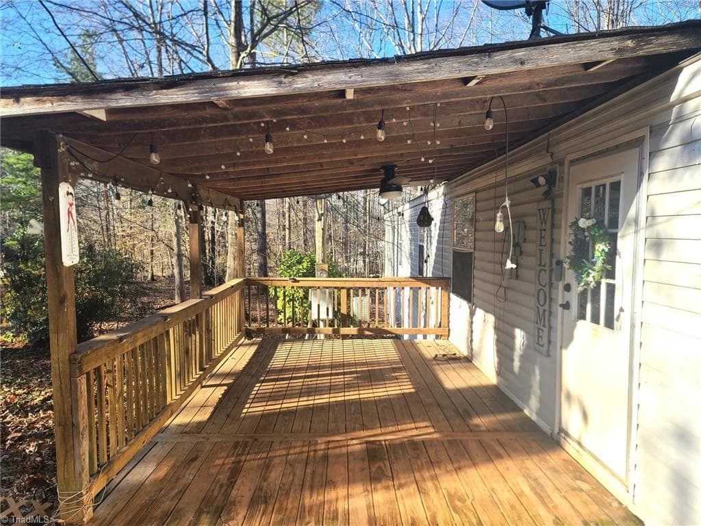 Manufactured Home at 308 Clara Hill Lane, Lexington NC 27292, photo 13 of 18