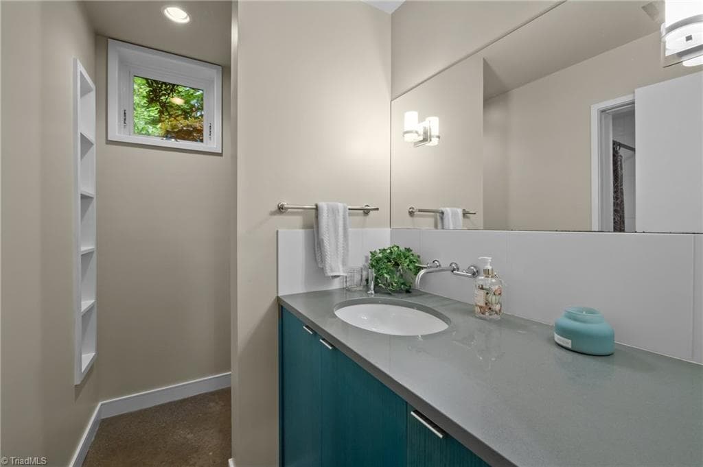 Stick/Site Built at 343 LAKEWOOD POINTE Drive, Roxboro NC 27574, photo 38 of 50