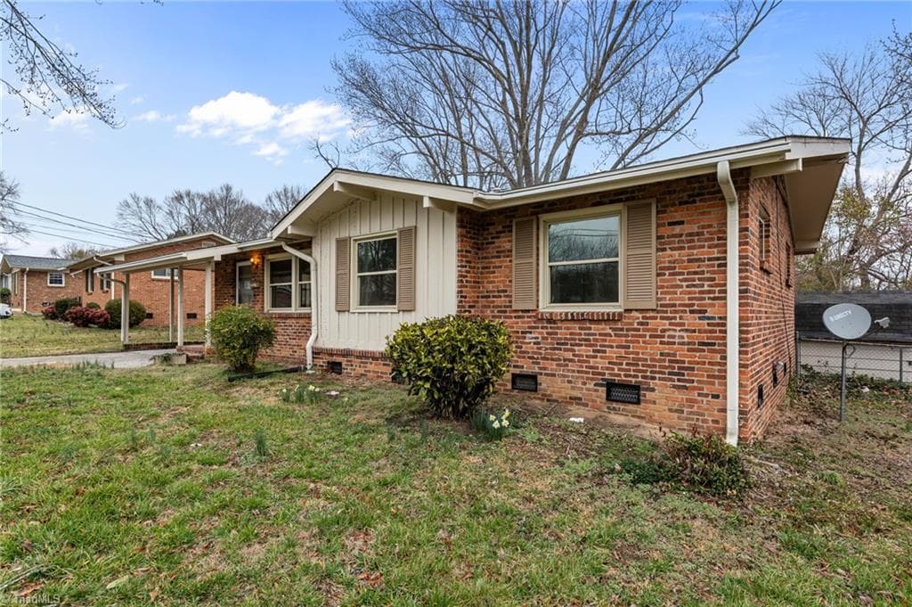 2311 Four Seasons Boulevard, Greensboro NC 27407