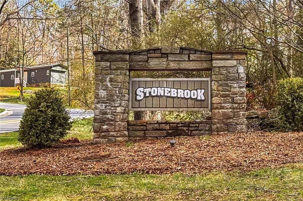 Stick/Site Built at 219 19th Avenue SE, Hickory NC 28602, Hickory, photo 42 of 43