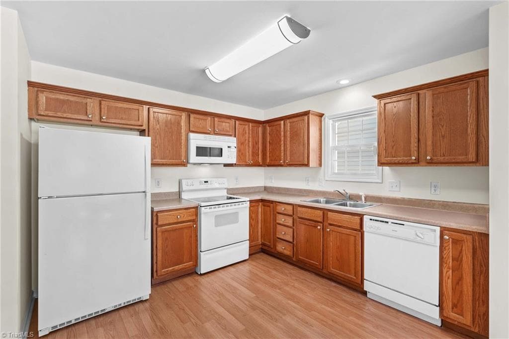 Stick/Site Built at 219 19th Avenue SE, Hickory NC 28602, Hickory, photo 10 of 43