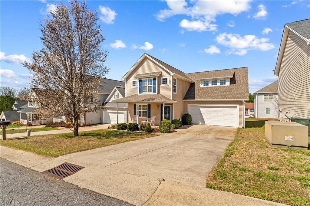 Stick/Site Built at 219 19th Avenue SE, Hickory NC 28602, Hickory, photo 41 of 43