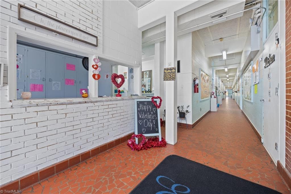 Remarks at 2300 Spring Garden Street, Greensboro NC 27403, Greensboro, photo 55 of 100