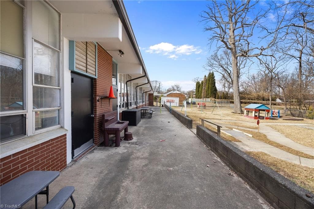 Remarks at 2300 Spring Garden Street, Greensboro NC 27403, Greensboro, photo 95 of 100