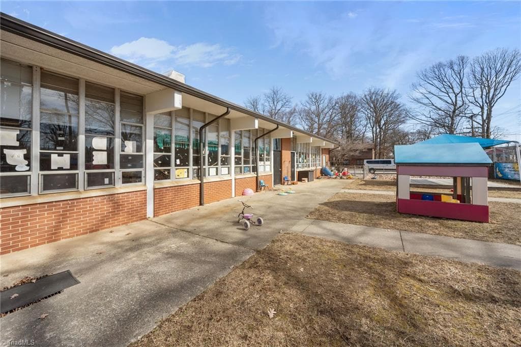 Remarks at 2300 Spring Garden Street, Greensboro NC 27403, Greensboro, photo 87 of 100