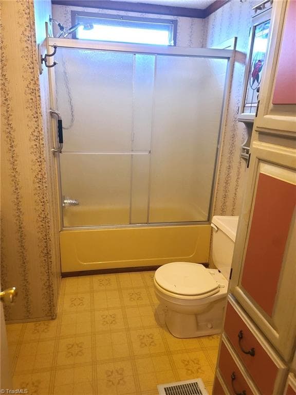 Manufactured Home at 220 Joyner Circle, Rural Hall NC 27045, photo 13 of 29