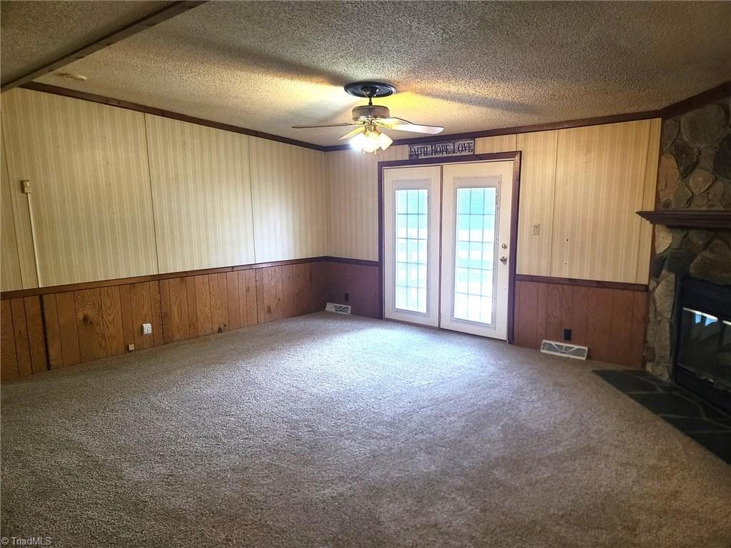Manufactured Home at 220 Joyner Circle, Rural Hall NC 27045, photo 7 of 29