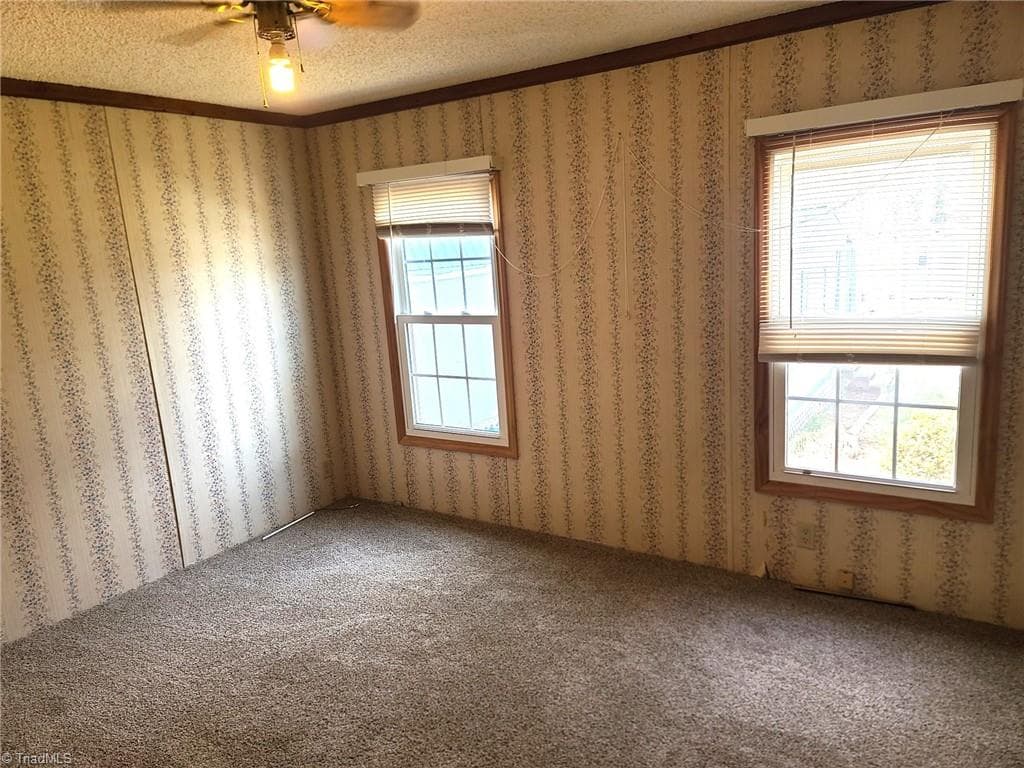 Manufactured Home at 220 Joyner Circle, Rural Hall NC 27045, photo 14 of 29