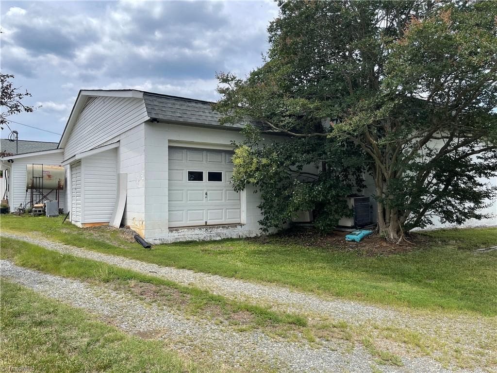 Investment at 11 Bell Avenue, Denton NC 27239, photo 26 of 28