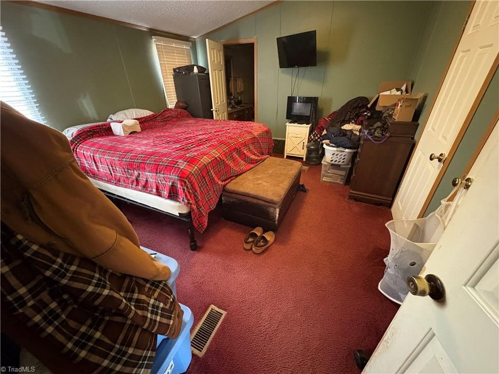 Manufactured Home at 125 Maple Hollow Road, Mount Airy NC 27030, photo 17 of 20